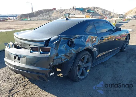 2013 Chevrolet Camaro 1Ls z USA, uszkodzony, nr VIN 2G1FE1E34D9226003